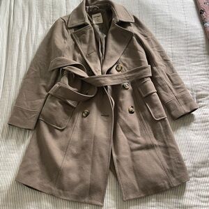 Old Navy Tan Trench Coat with Belted Waist and Wide Lapels